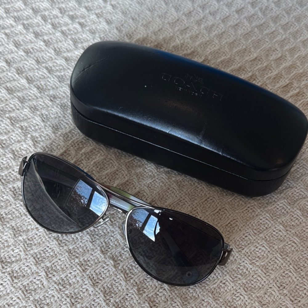 Coach Black Aviator Sunglasses with Case